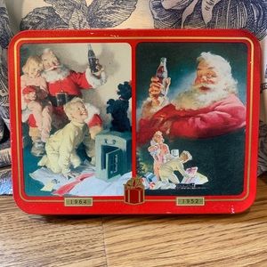 Coca Cola Collectors Tin with Paying cards Set